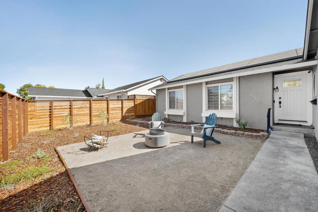 6042 Montalvo Drive