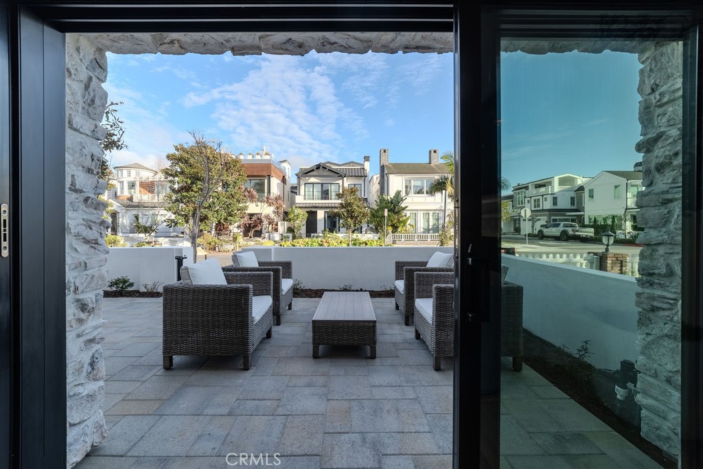 Corona del Mar South of PCH (CDMS) - Residential Lease