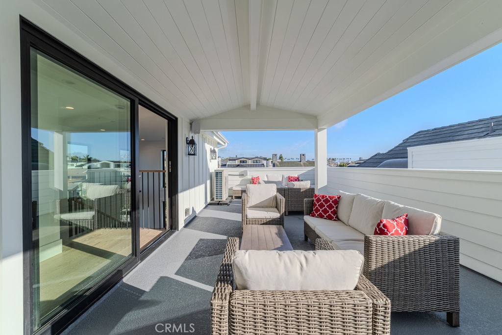 Corona del Mar South of PCH (CDMS) - Residential Lease