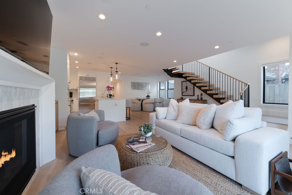 Corona del Mar South of PCH (CDMS) - Residential Lease