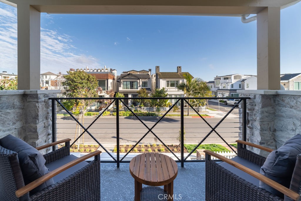 Corona del Mar South of PCH (CDMS) - Residential Lease