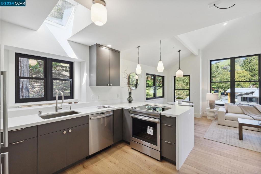 HAPPY VALLEY RD - Residential