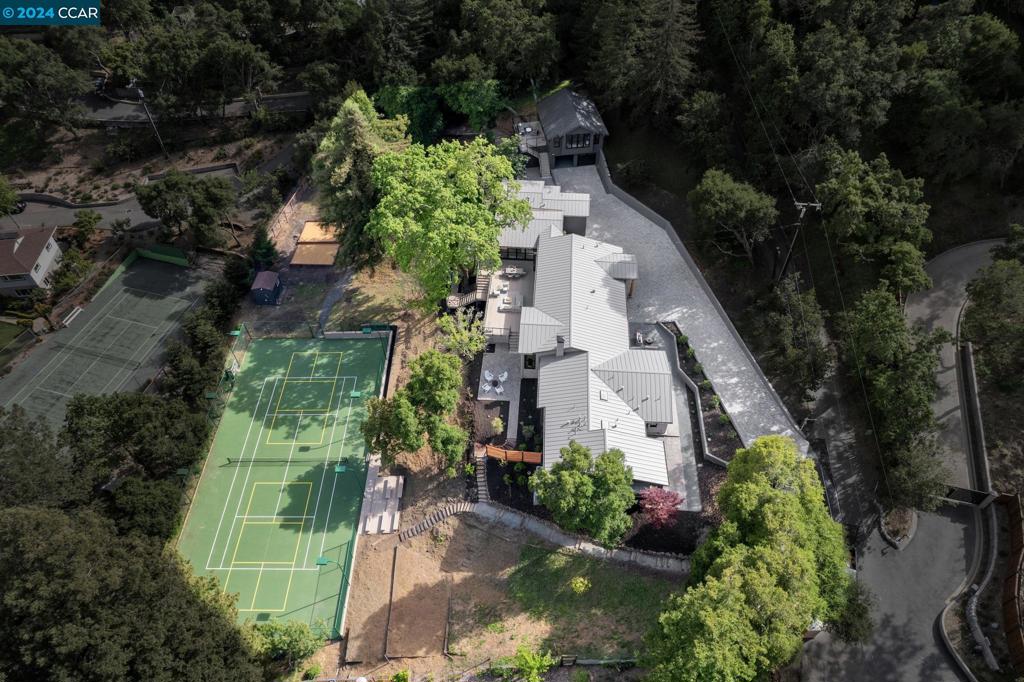 HAPPY VALLEY RD - Residential