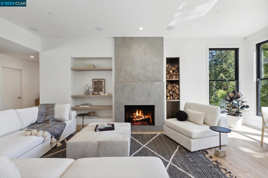 HAPPY VALLEY RD - Residential