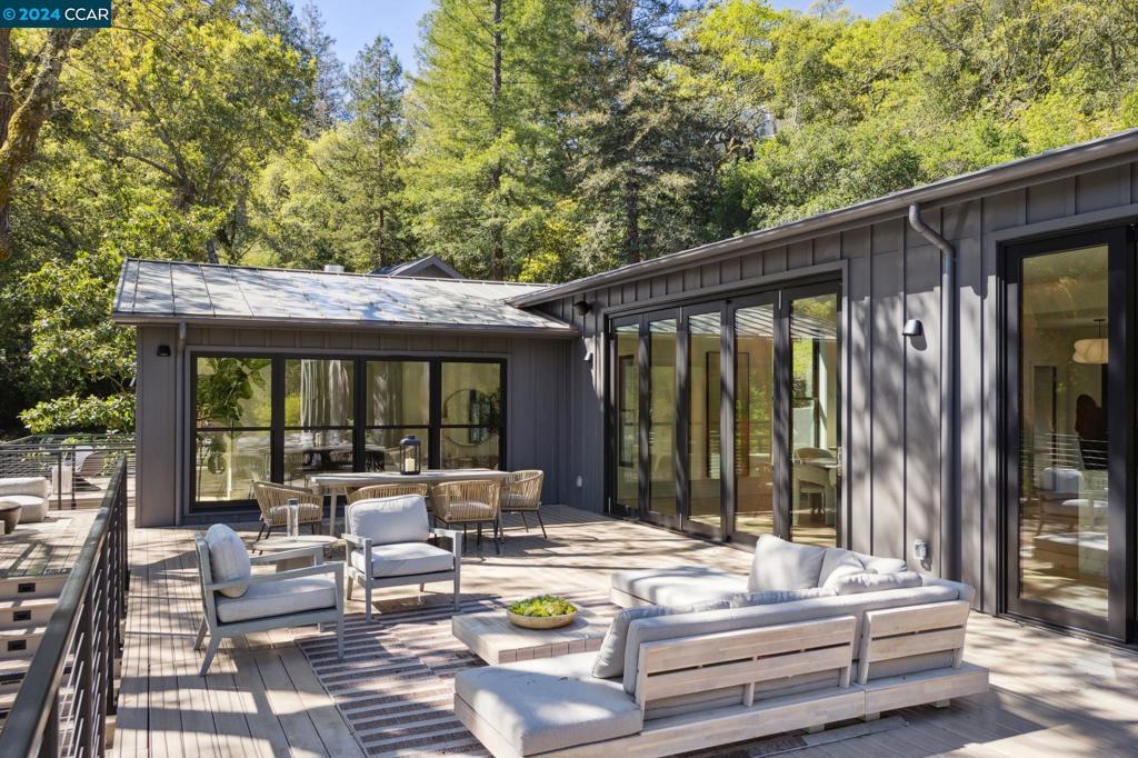 HAPPY VALLEY RD - Residential