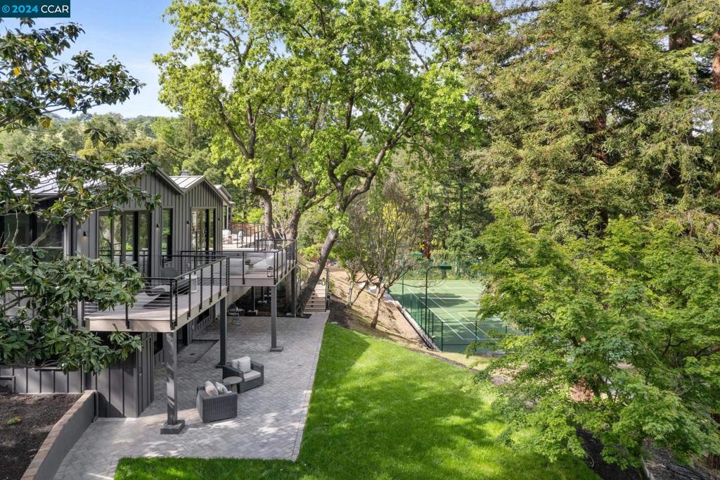 HAPPY VALLEY RD - Residential