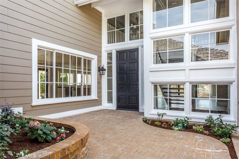 5515 E Crest De Ville Avenue E Orange CA 92867