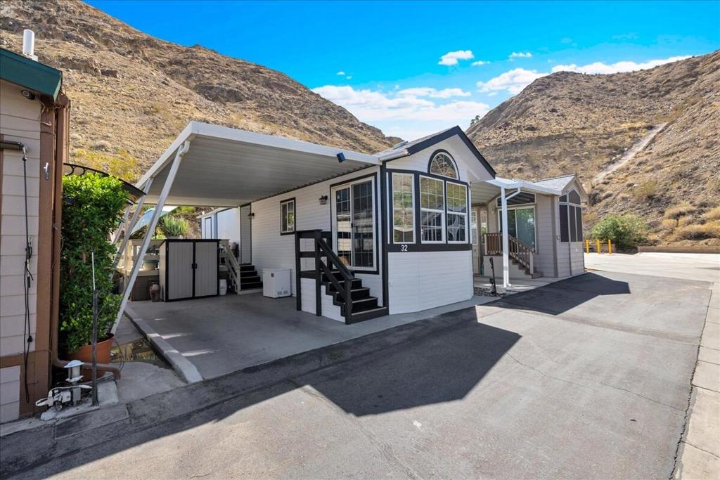 69333 E Palm Canyon Drive 32