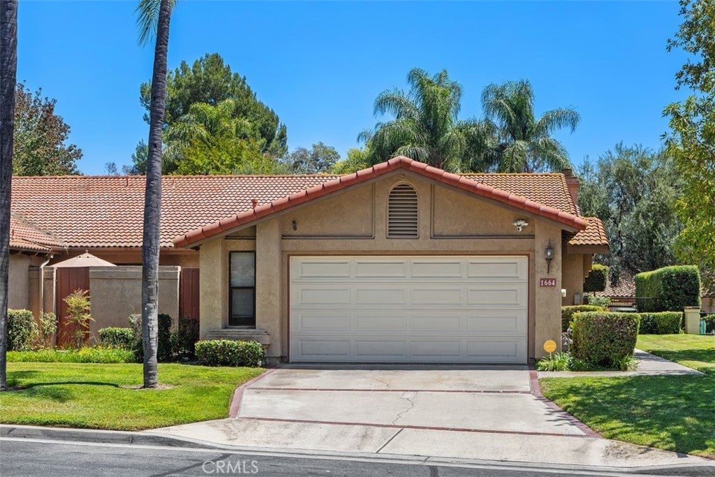 1664 Via Estrella, Pomona CA 91768