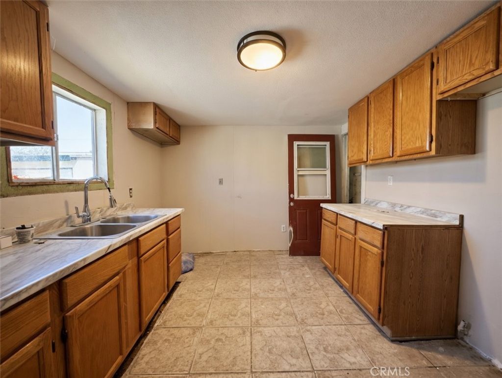 Photo of 328 N Helena St, Ridgecrest, CA 93555 (MLS # SR26067020)