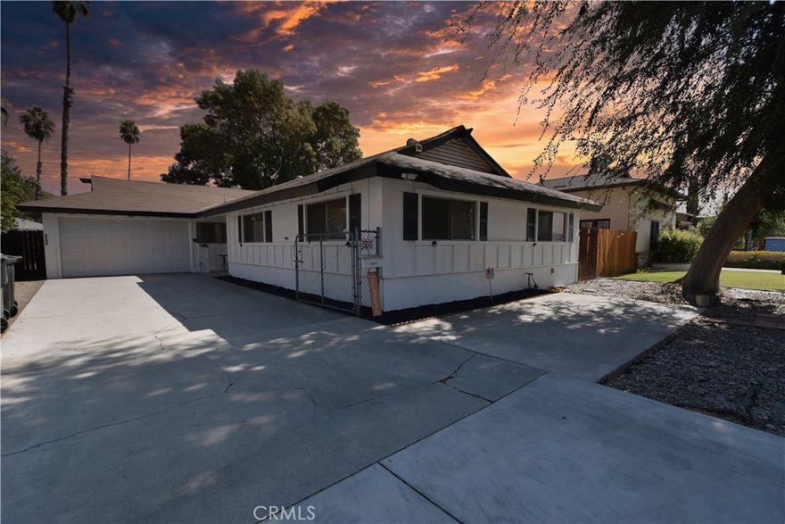 Welcome to this beautiful, well-kept 3-bedroom, 2-bath home in one of Riverside's most desirable areas. This home offers three spacious bedrooms, two bathrooms, and a functional layout that makes everyday living easy and comfortable. The living area flows into the dining space and kitchen, perfect for family time or entertaining. Recently painted on the outside, with recent upgrades including a newer driveway, drought-tolerant landscaping, laminate flooring, a refinished bathtub, and upgraded electrical and plumbing. 

You can walk a block to Riverside Plaza, home to Trader Joe's, Marshall's, Nordstrom Rack, and many more shops and restaurants. The freeway access is just minutes away. The backyard is large and open, giving you plenty of space to relax, play, garden, or create your own outdoor oasis. Don't miss your chance to see this beautiful home- schedule your tour today before it's gone!.