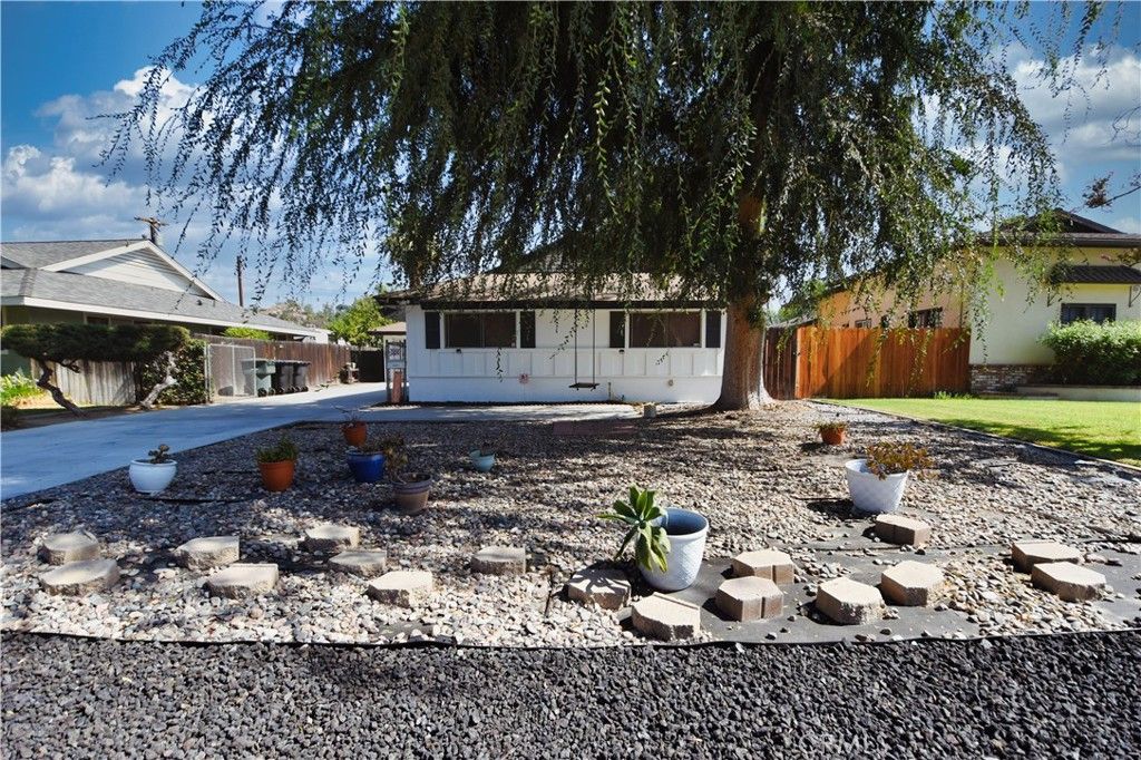Photo of 6064 Riverside Ave, Riverside, CA 92506 (MLS # HD25236553)