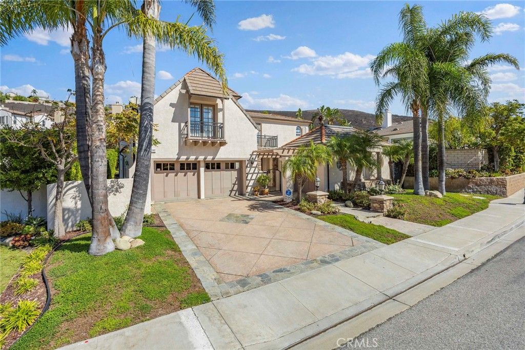 Photo of 2499 Springbrook Street, Thousand Oaks, CA 91362 (MLS # SR25230650)