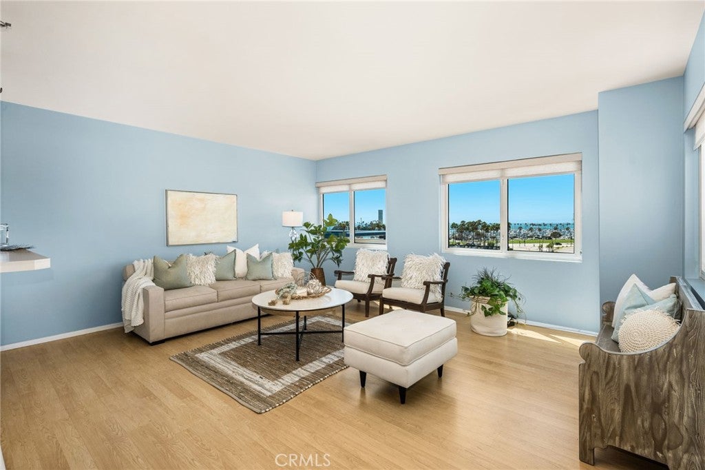 525 E Seaside 403