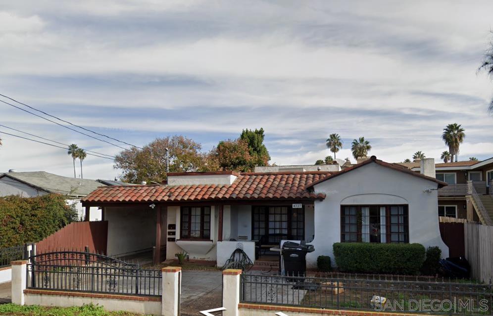 4727 Choctaw Dr.