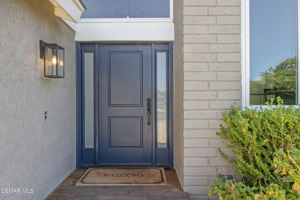 Photo of 2920 Hyacinth Court, Thousand Oaks, CA 91360 (MLS # 226000185)