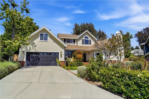 Photo of 2703 Franklin Street, La Crescenta, CA 91214 (MLS # GD26094960)
