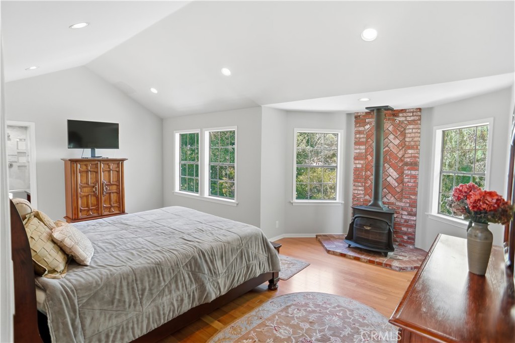 La Crescenta, California, 91214, United States, 4 Bedrooms Bedrooms, ,4 BathroomsBathrooms,Residential,Active,2042647