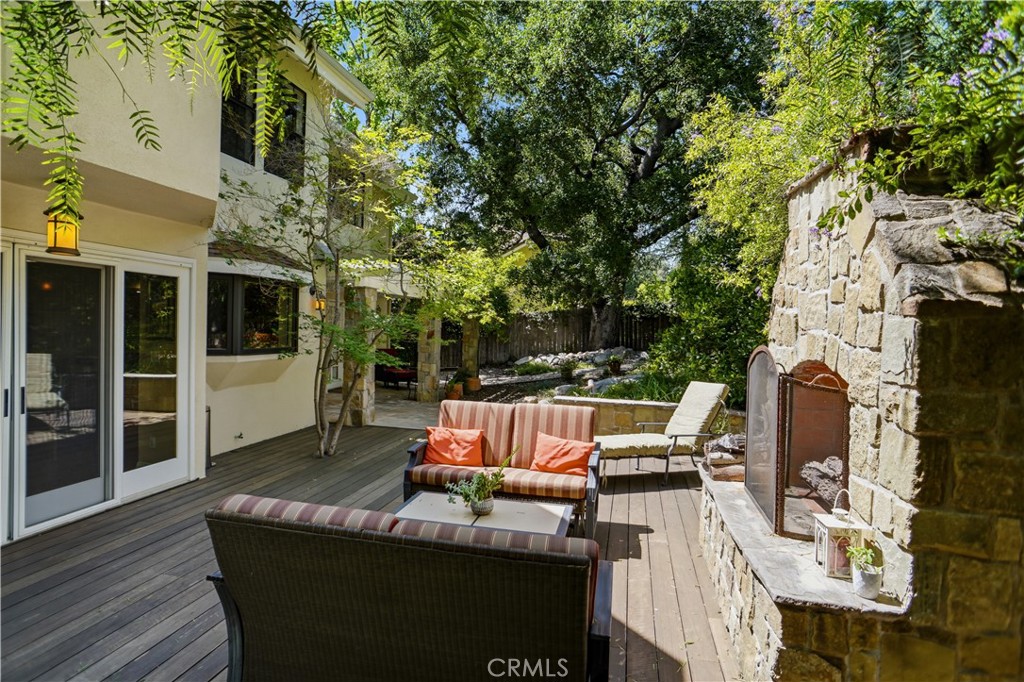 La Crescenta, California, 91214, United States, 4 Bedrooms Bedrooms, ,4 BathroomsBathrooms,Residential,Active,2042647