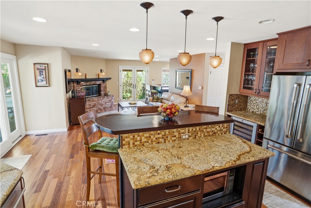 La Crescenta, California, 91214, United States, 4 Bedrooms Bedrooms, ,4 BathroomsBathrooms,Residential,Active,2042647