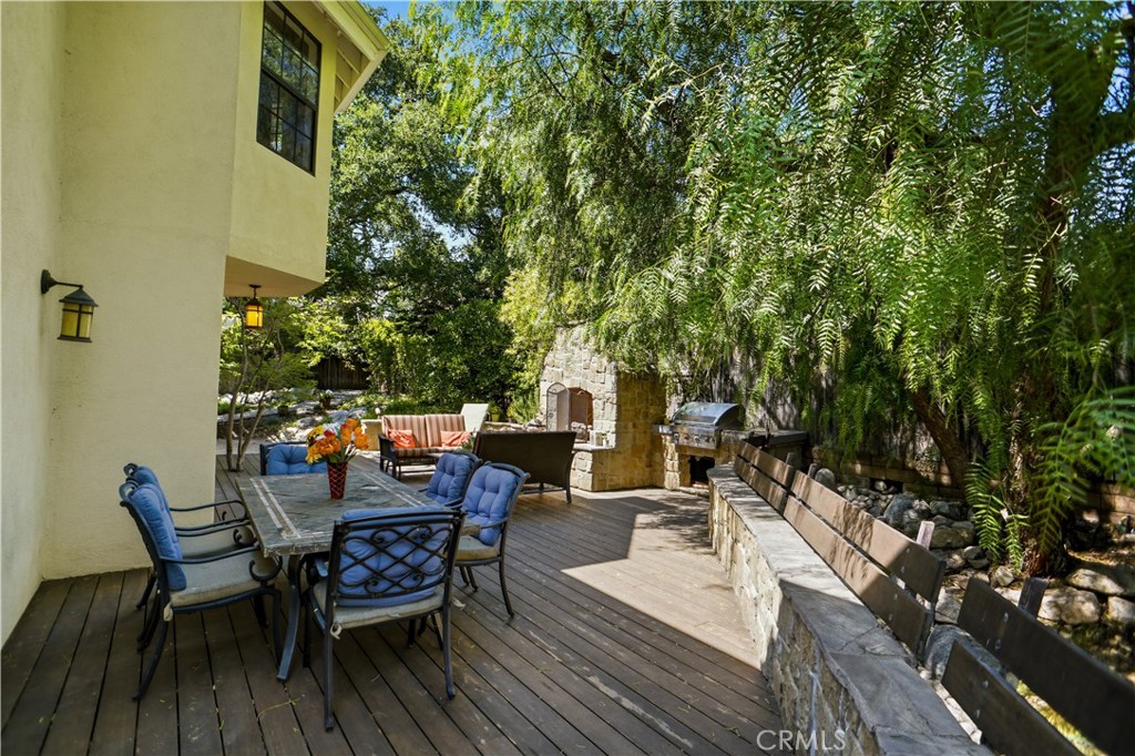 La Crescenta, California, 91214, United States, 4 Bedrooms Bedrooms, ,4 BathroomsBathrooms,Residential,Active,2042647