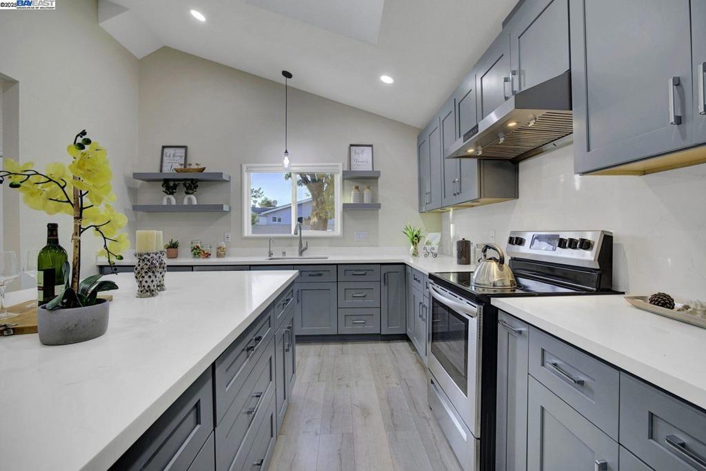 CENTRAL NEWARK - Residential