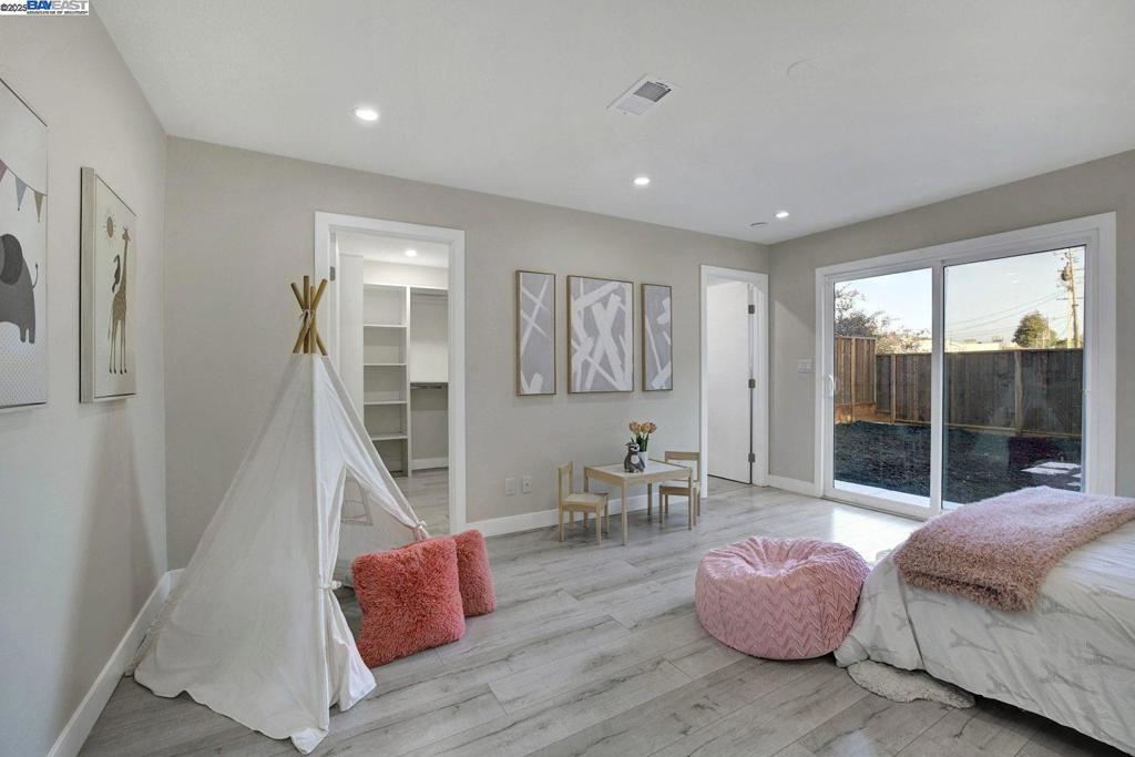 CENTRAL NEWARK - Residential