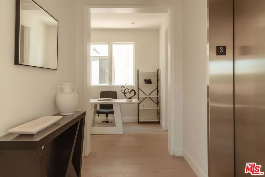 Photo of 10725 Ashton Avenue #301, Los Angeles, CA 90024 (MLS # 26669601)