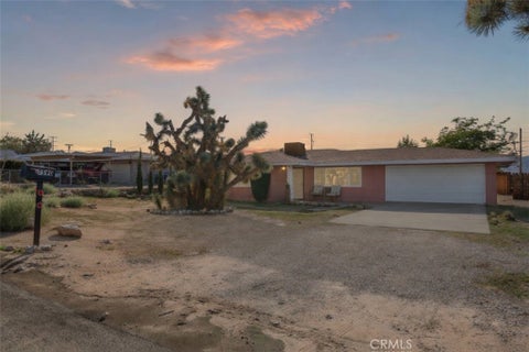 Photo of 7590 Aster Avenue, Yucca Valley, CA 92284 (MLS # IV26170227)