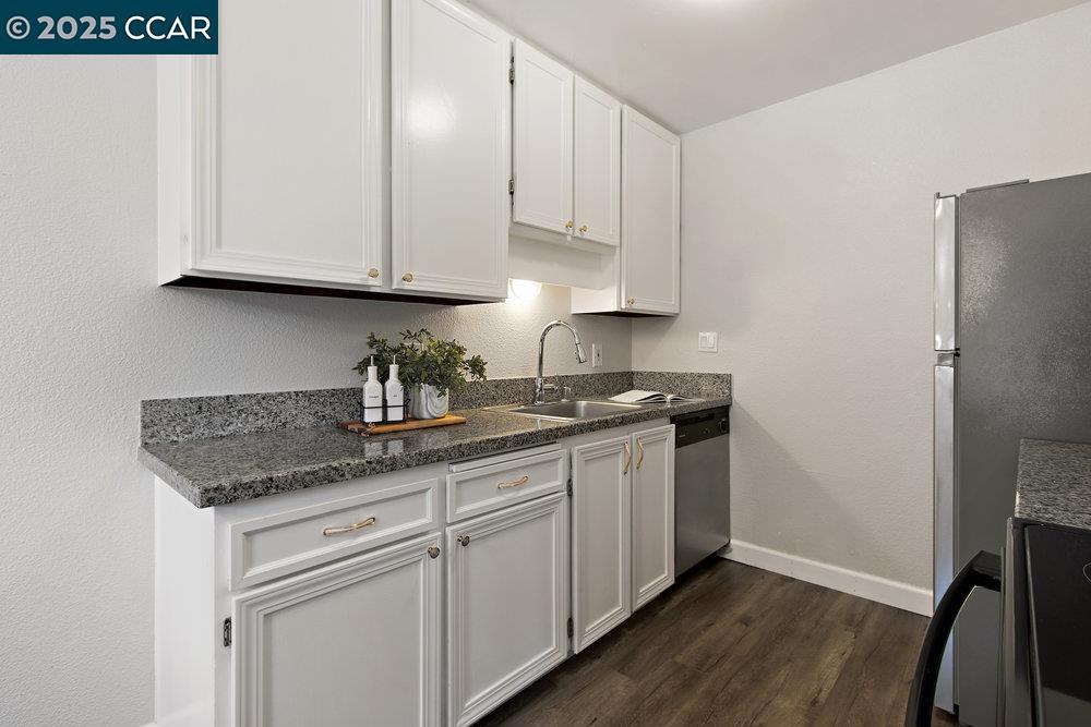OAK GROVE - Residential
