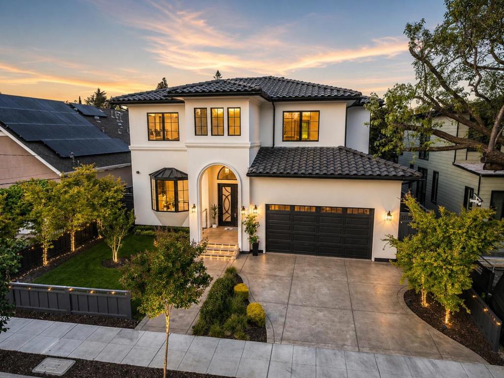 1238 Blewett Avenue