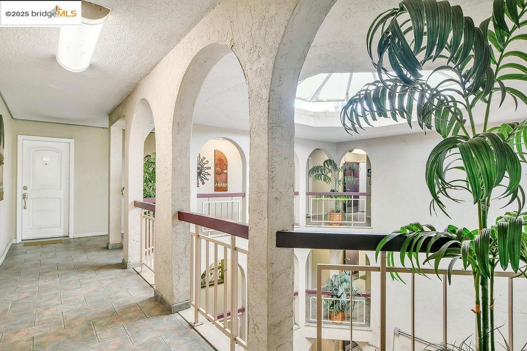 LAGUNA - Residential