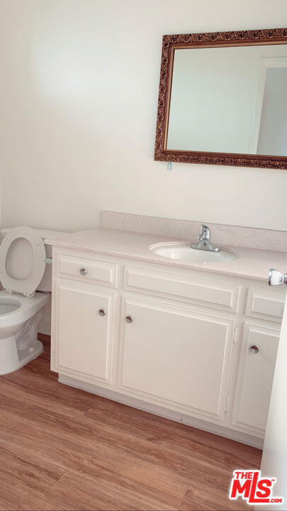 1420 S Oakhurst Drive 208