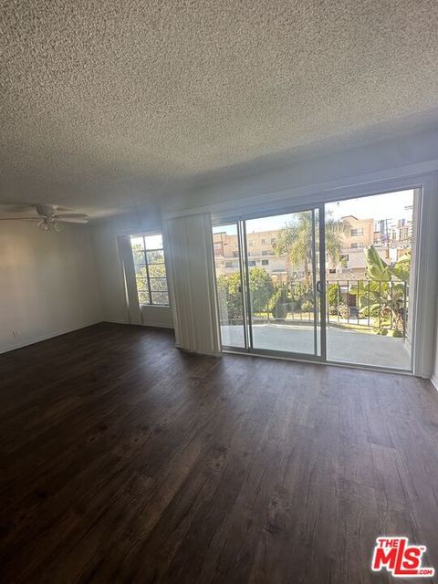 Photo of 1420 S Oakhurst Drive #208, Los Angeles, CA 90035 (MLS # 26655197)