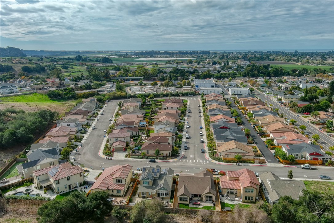 East of 101(500) - Residential