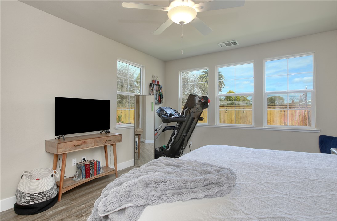 East of 101(500) - Residential