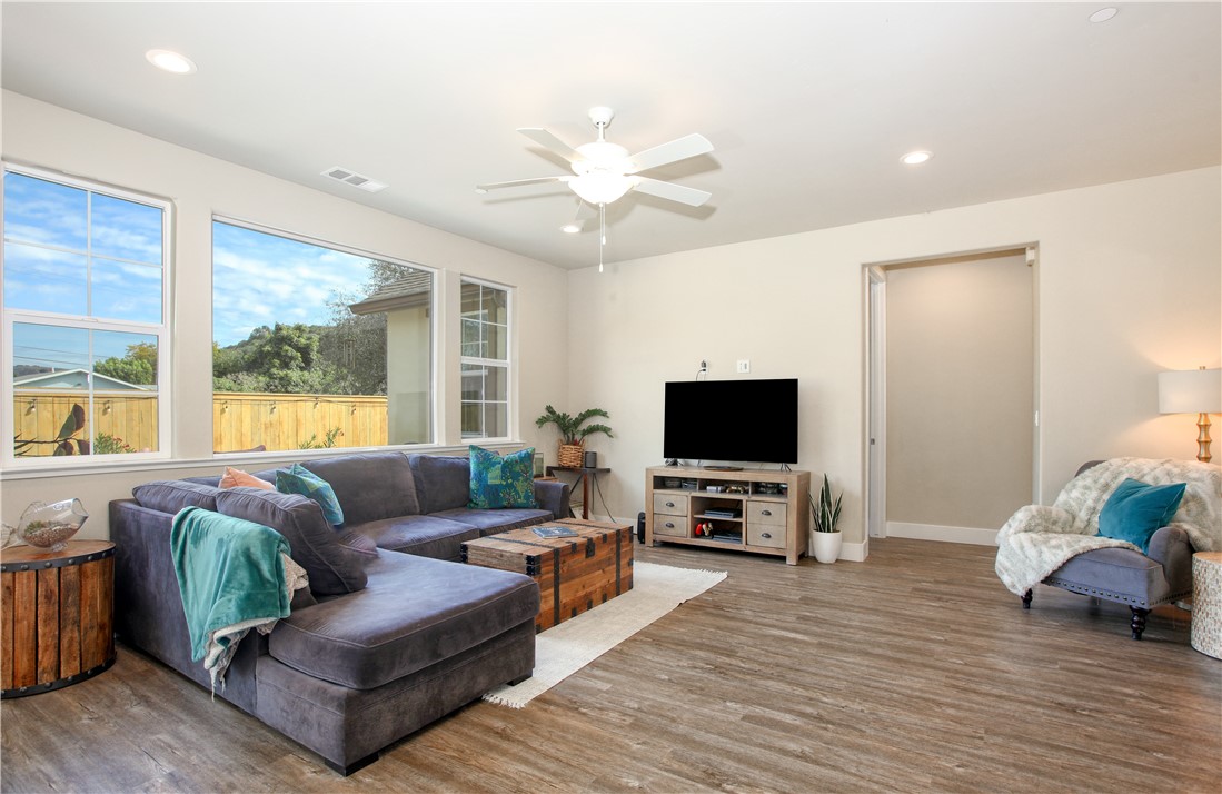 East of 101(500) - Residential