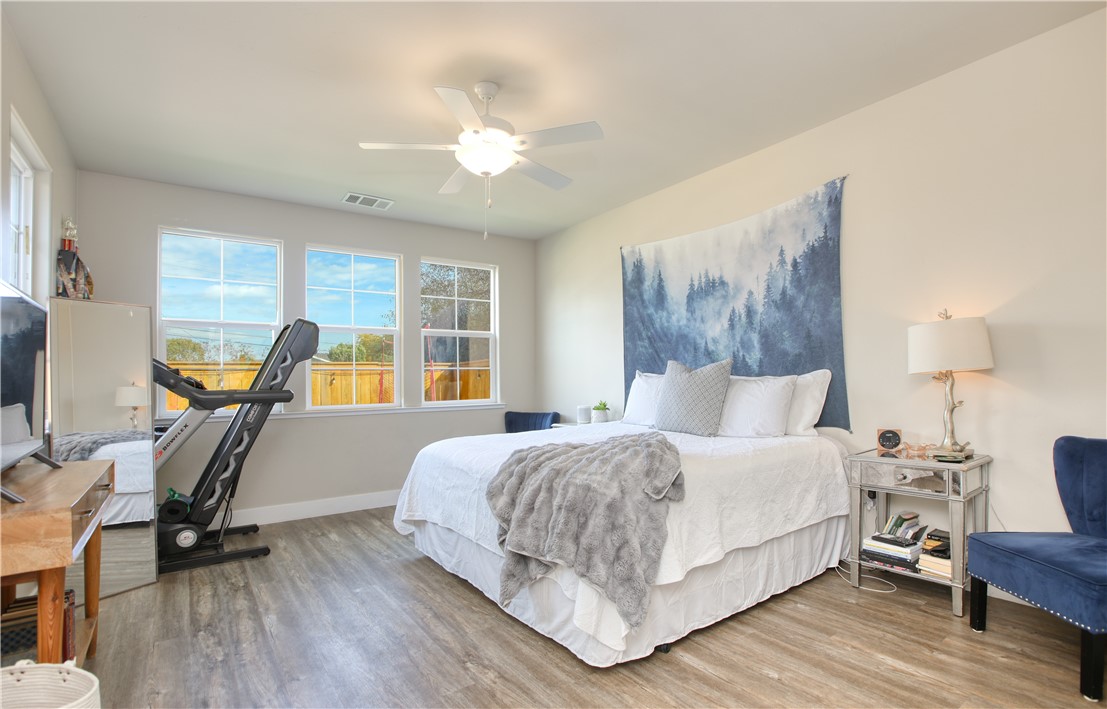 East of 101(500) - Residential