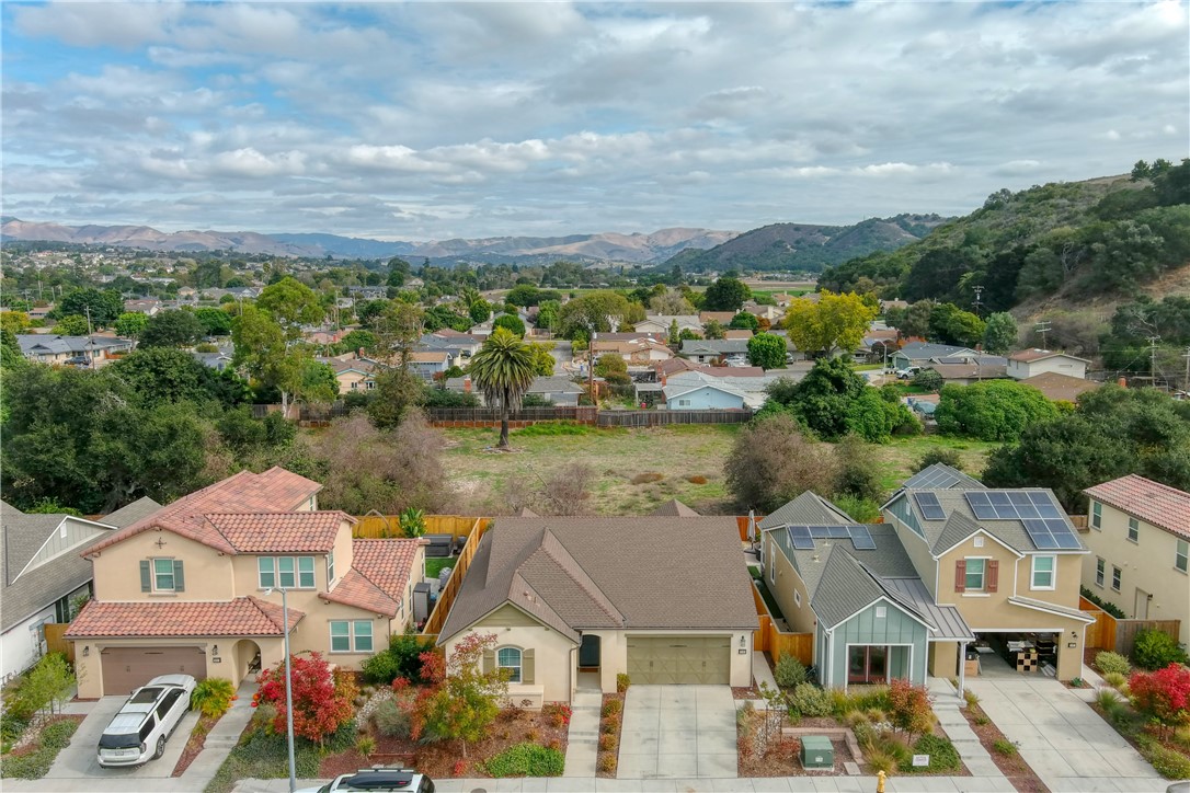 East of 101(500) - Residential