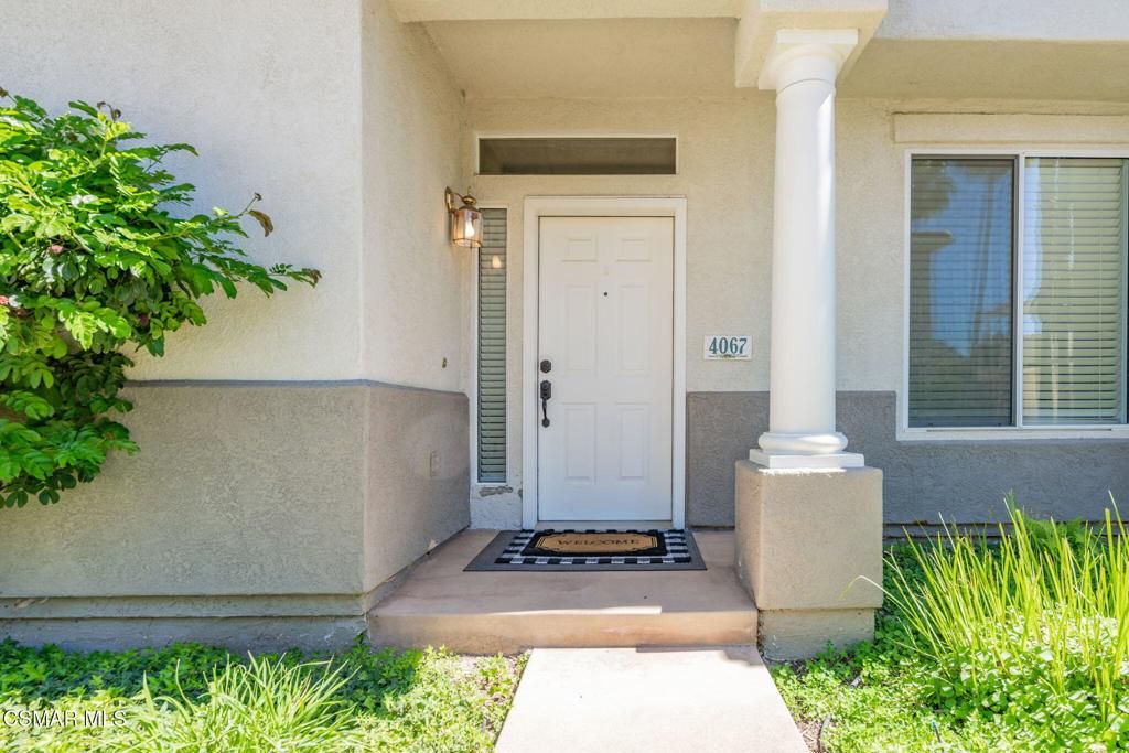 Photo of 4067 Brindisi Place, Moorpark, CA 93021 (MLS # 226001274)