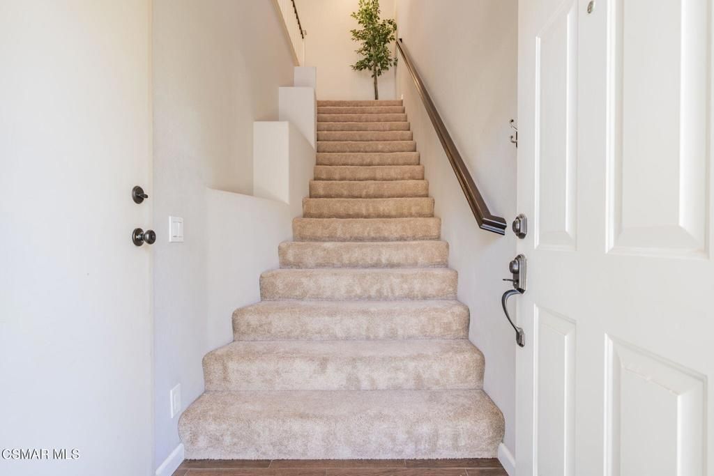 Photo of 4067 Brindisi Place, Moorpark, CA 93021 (MLS # 226001274)