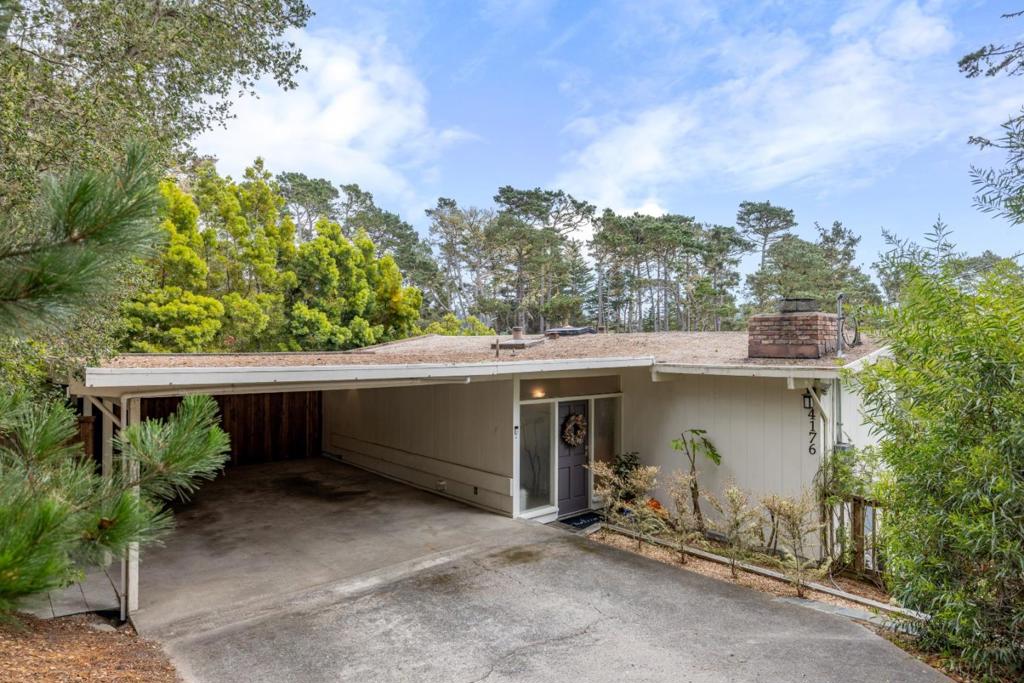 4176 Sunset Lane