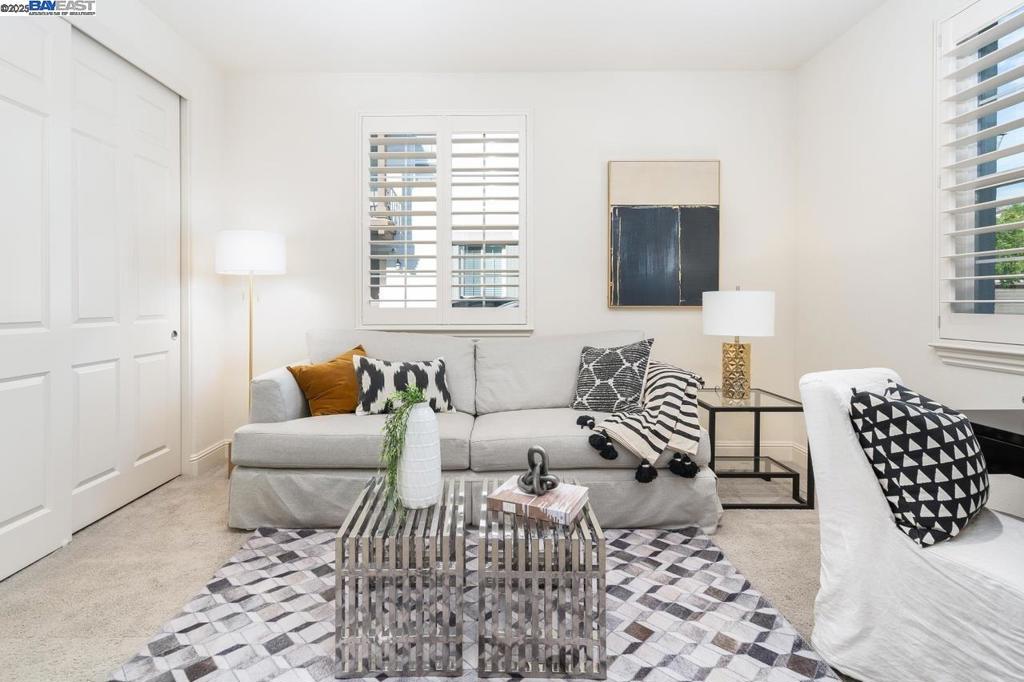 GALE RANCH - Residential Lease
