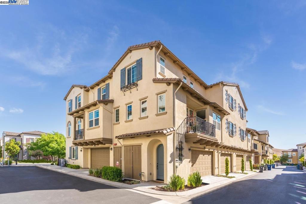 GALE RANCH - Residential Lease