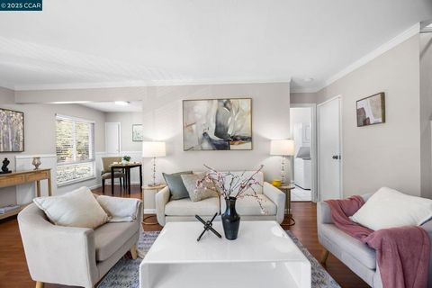 Photo of 2045 Sierra Rd Rd #2, Concord, CA 94518 (MLS # 41118930)