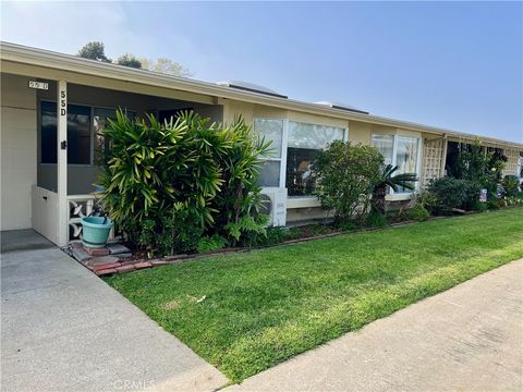 Photo of 1311 Twin Hills Dr., M12-55D, Seal Beach, CA 90740 (MLS # PW25276395)