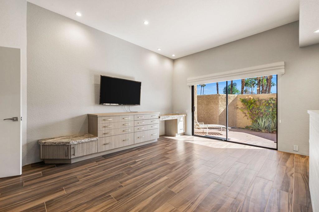 Ironwood Country Clu - Residential Lease