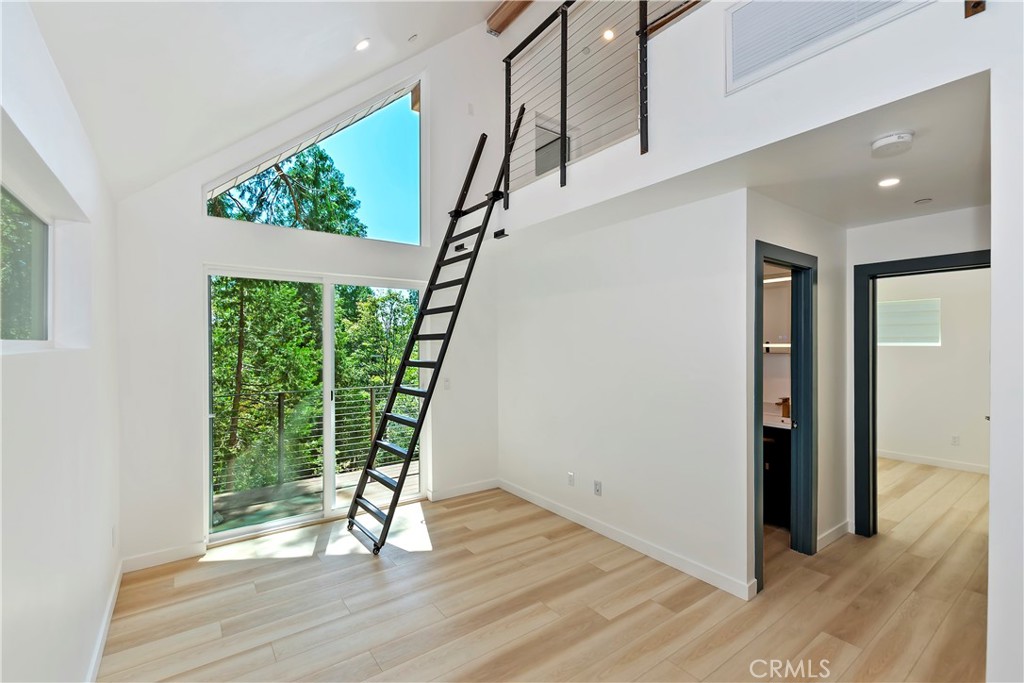 Top of the line new construction 3 bedroom, 2 bath plus loft home! Dramatic high ceilings with lots of light and gorgeous wall of windows. Brand new stainless steel appliances. High energy efficiency insulation, windows, appliances, heating & cooling systems along with tankless hot water heater. Private feeling rear deck on main level plus lower concrete patio with walk out area on the lower level. Trash service, water, sewer and high speed fiberoptic internet included in the monthly rent amount. Convenient location just off of Grandview Drive in popular Twin Peaks. Level concrete parking area. Never had the luxury of living in a custom new construction European design home...now is your chance! Come check this home out today...don't miss this amazing opportunity!