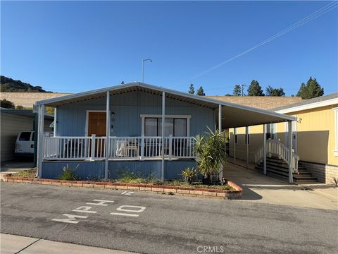 Photo of 11401 Topanga Canyon Blvd Spc 12 Blvd, Chatsworth, CA 91311 (MLS # SR26082735)