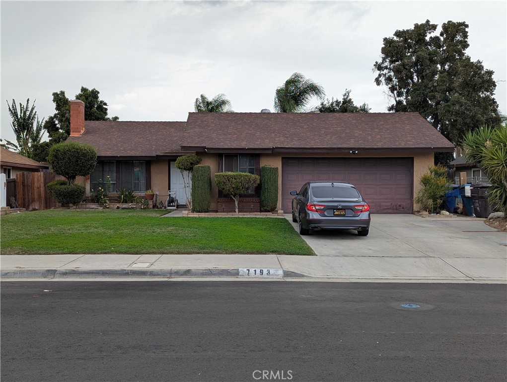 Well maintained area of Riverside. 3 bed/ 2 bath home with no HOA fees and low taxes.
Home has double door entry. Plenty of room for entertaining with a good size living room, additional living space to the right of the entry and a separate dining room near the kitchen. There is a sliding door to access the large covered patio and spacious backyard. Lush grass and mature trees and shrubs. The bedrooms are all good sized. There is a bonus room at the front of the home that may not be included in the square footage. It appears the floorplan could have been built as a 3 car garage, but opted for the bonus room - buyer to satisfy themselves. HVAC is 3 years new.